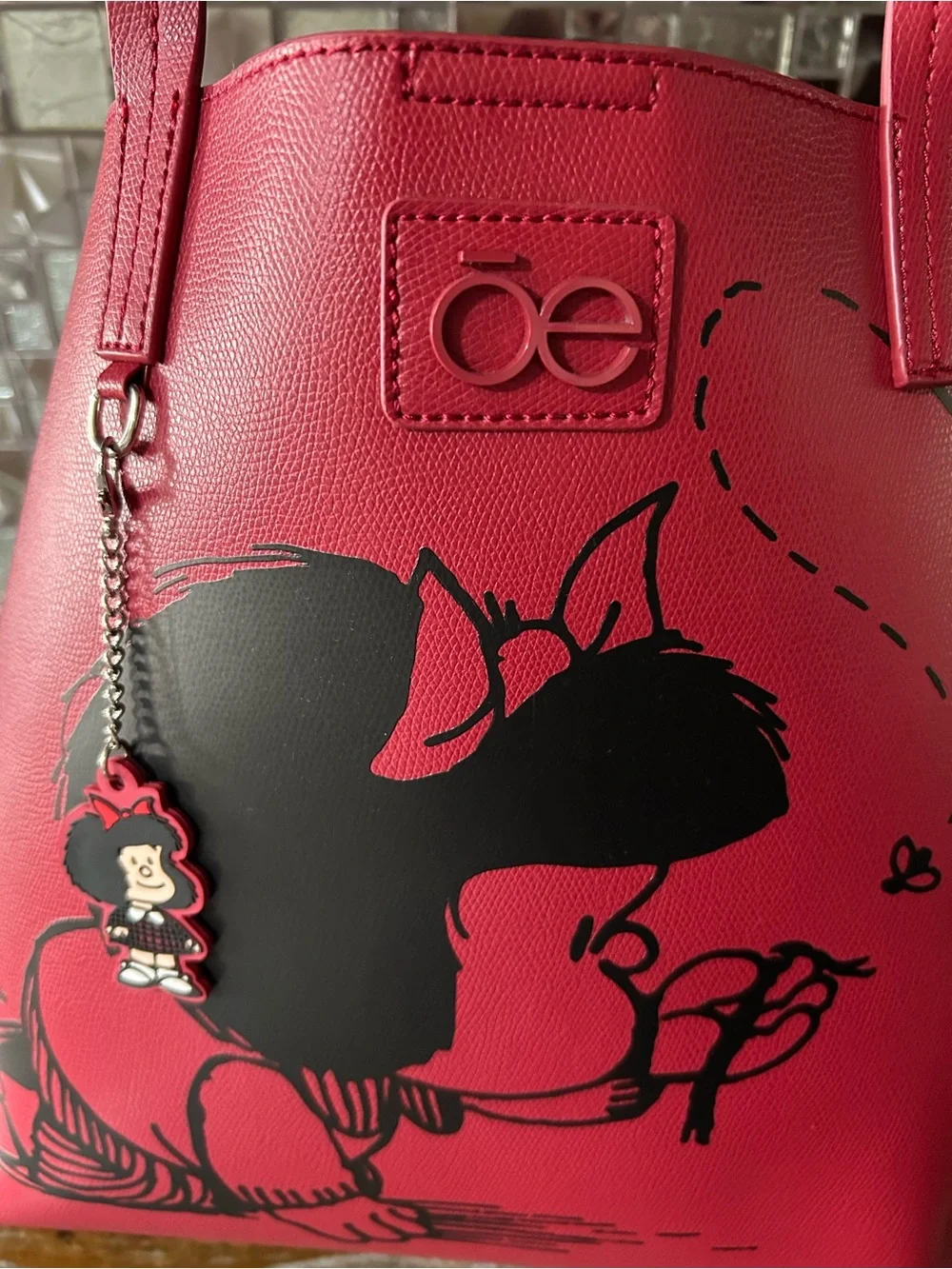 Mafalda CLOE MX. Red Tote Bag with Cartoon Graphic - Brand